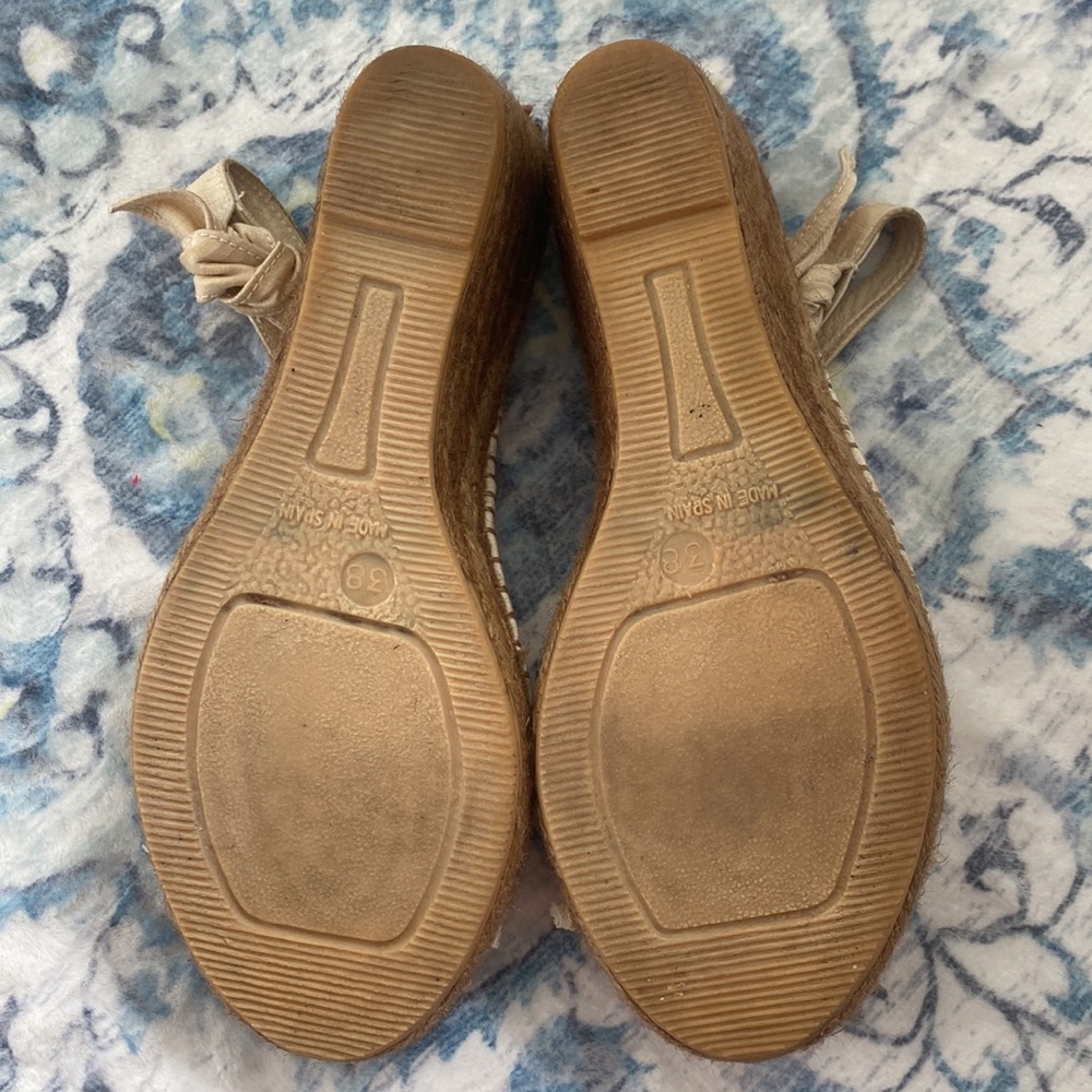 Eric Michael Wedges - Picture 9 of 9